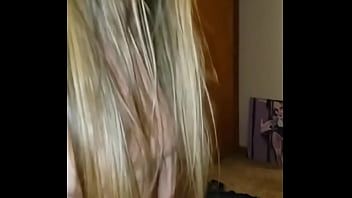 Riproduci Spitroasted dal ragazzo e dal ragazzo che abbiamo trovato su tinder