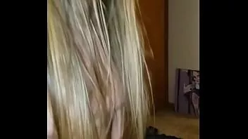 Riproduci Spitroasted dal ragazzo e dal ragazzo che abbiamo trovato su tinder