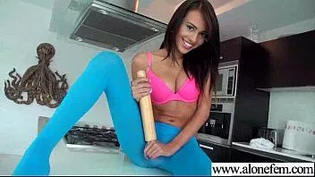 Putar Gadis amatir (janice griffith) dimasukkan ke dalam memek hal-hal gila clip-25
