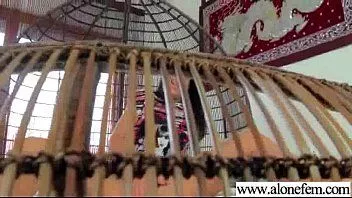 Jouer Chaud amateur fille insérer dans ses trous choses (olivia) vid-20