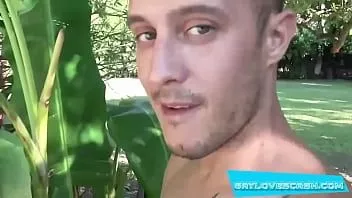 تشغيل Gaylovescash.com - يقضي رودري وناتشو لقاءًا حارًا جدًا في فترة ما بعد الظهيرة الصيفية الجميلة بينما كانا يجلسان بجوار حمام السباحة.