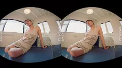 Oynat Petite Amatör Mercy West'in cum kasılmaları ile yoğun solo orgazm