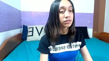 Play Racy amateur girl rubbbing her pussy firmly on webcam