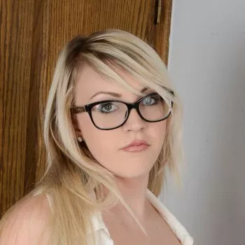 Pornstar Sunny Hart