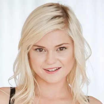 Pornostar Chloe Foster